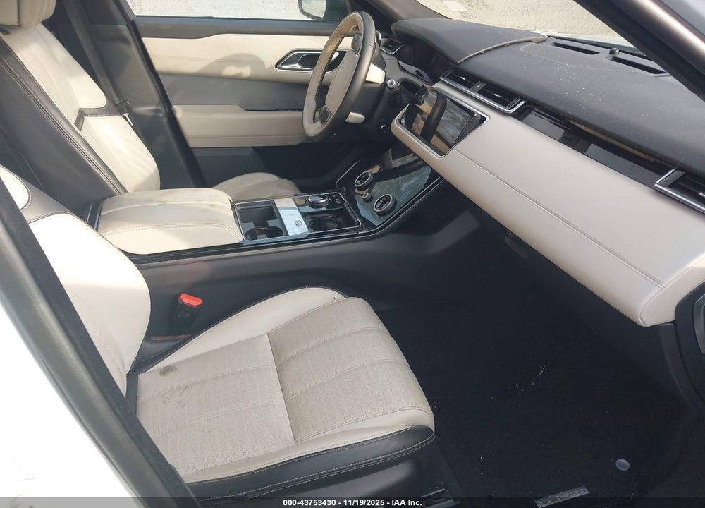 2018 LAND ROVER RANGE ROVER VELAR P250 HSE R-DYNAMIC VIN: SALYM2RX8JA761835