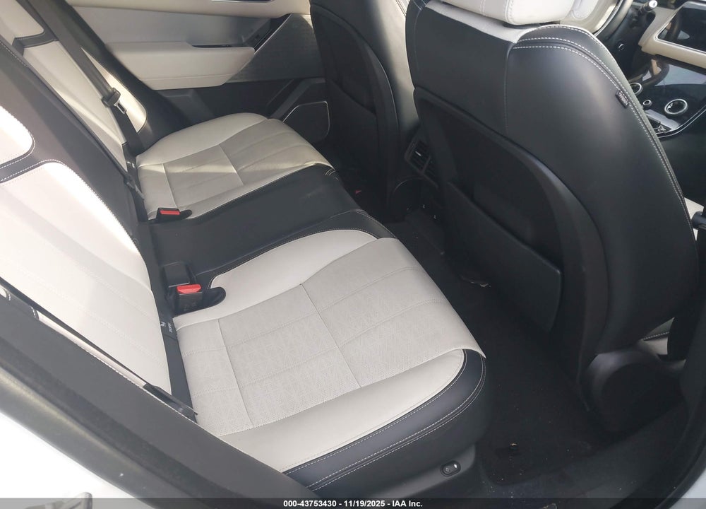 2018 LAND ROVER RANGE ROVER VELAR P250 HSE R-DYNAMIC VIN: SALYM2RX8JA761835