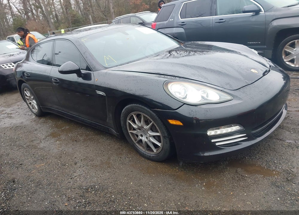 2011 PORSCHE PANAMERA 4 VIN: WP0AA2A70BL017956