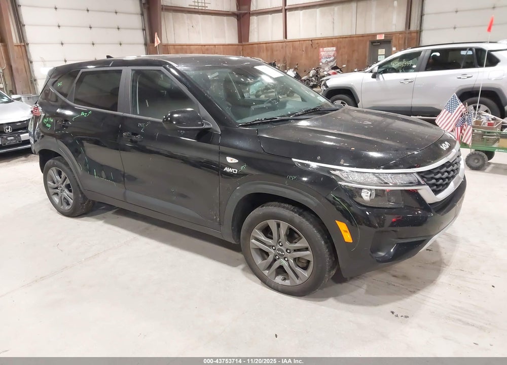 2023 KIA SELTOS LX VIN: KNDEPCAA8P7409908