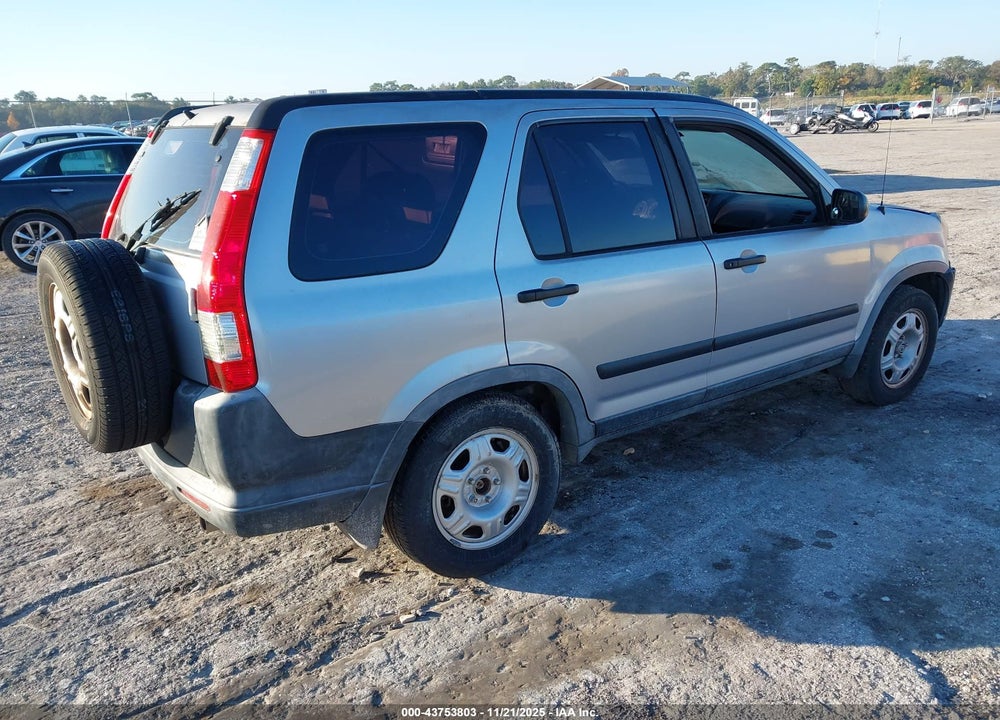 2005 HONDA CR-V LX VIN: JHLRD78525C017797