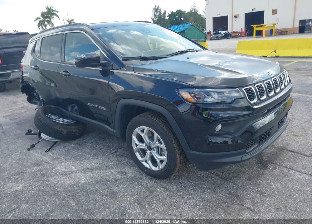 2025 JEEP COMPASS LATITUDE 4X4 VIN: 3C4NJDBN2ST603668