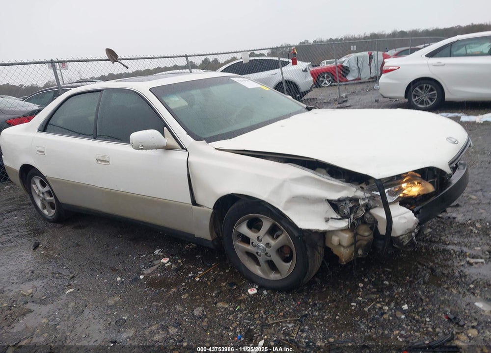 2001 LEXUS ES 300 VIN: JT8BF28G010329401