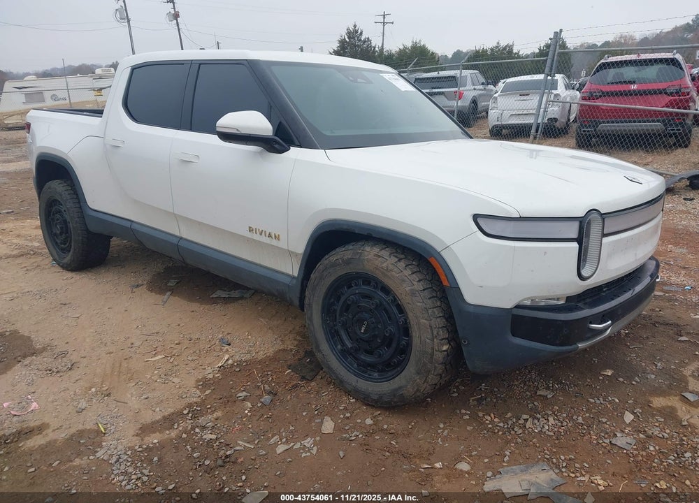 2022 RIVIAN R1T ADVENTURE VIN: 7FCTGAAAXNN013896