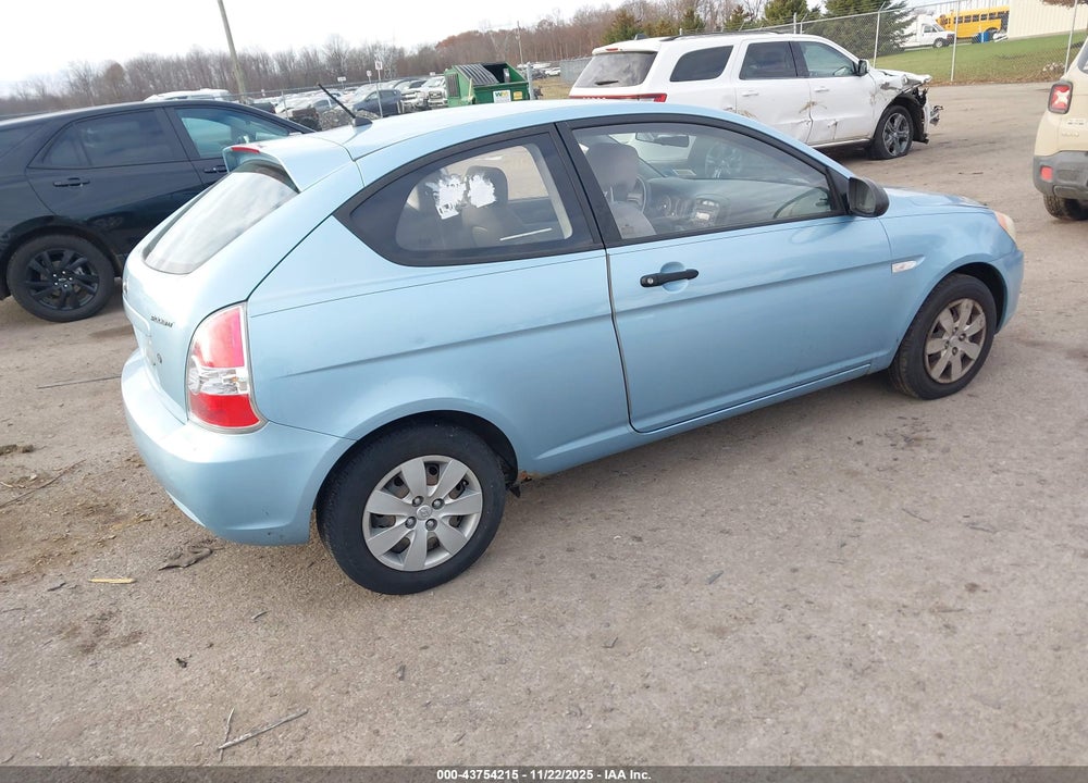 2008 HYUNDAI ACCENT GS VIN: KMHCM36C98U070746