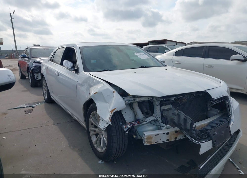 2016 CHRYSLER 300C VIN: 2C3CCAEG0GH181546