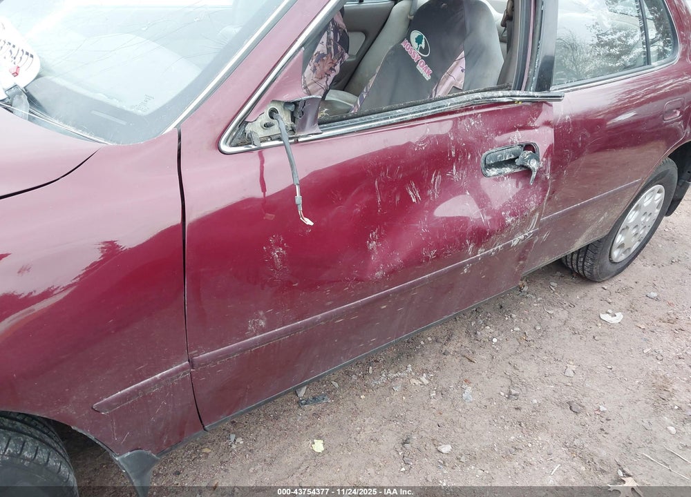 1996 TOYOTA CAMRY DX/LE/XLE VIN: 4T1BG12K3TU751000