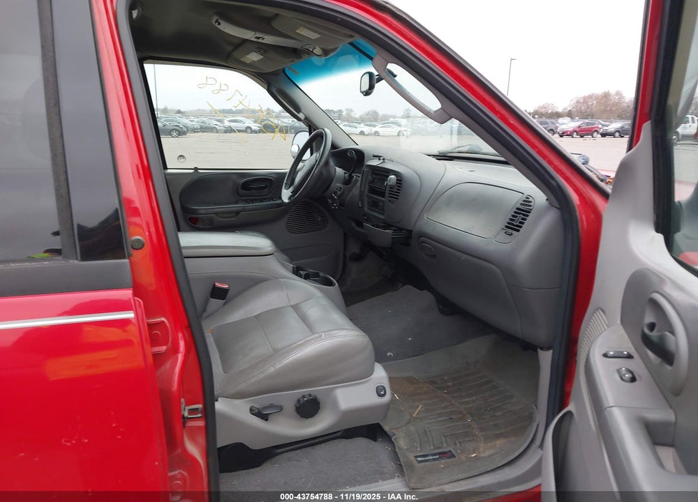 2002 FORD F-150 LARIAT/XLT VIN: 1FTRW08L82KC40280