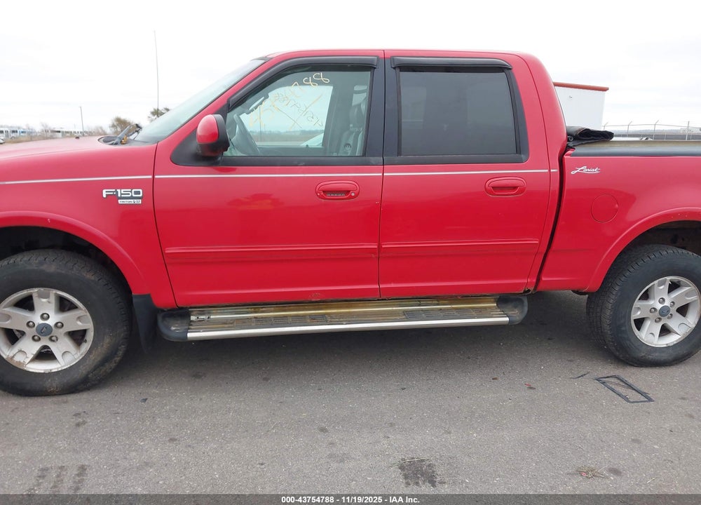 2002 FORD F-150 LARIAT/XLT VIN: 1FTRW08L82KC40280