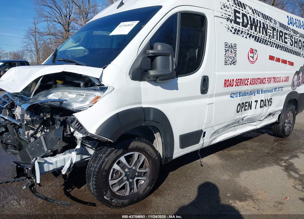 2024 RAM PROMASTER 2500 SLT+ HIGH ROOF 159 WB VIN: 3C6LRVDG8RE118686