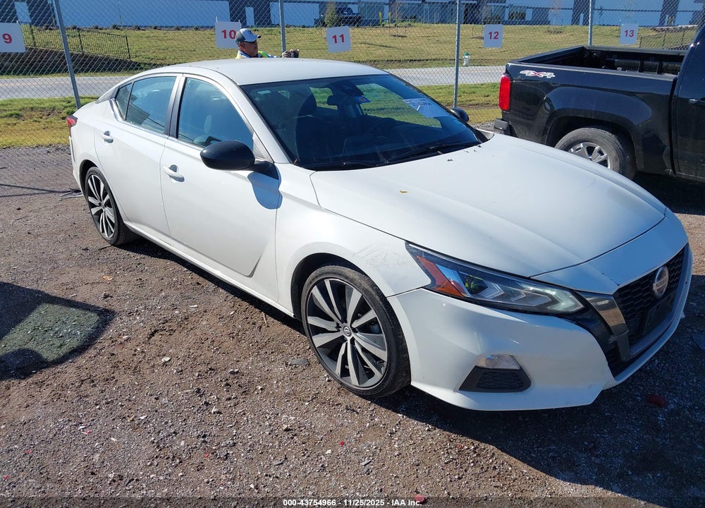 2021 NISSAN ALTIMA SR FWD VIN: 1N4BL4CV8MN405522