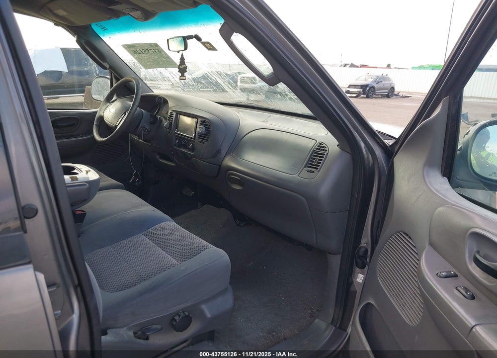 2002 FORD F-150 LARIAT/XLT VIN: 1FTRW07662KE10616