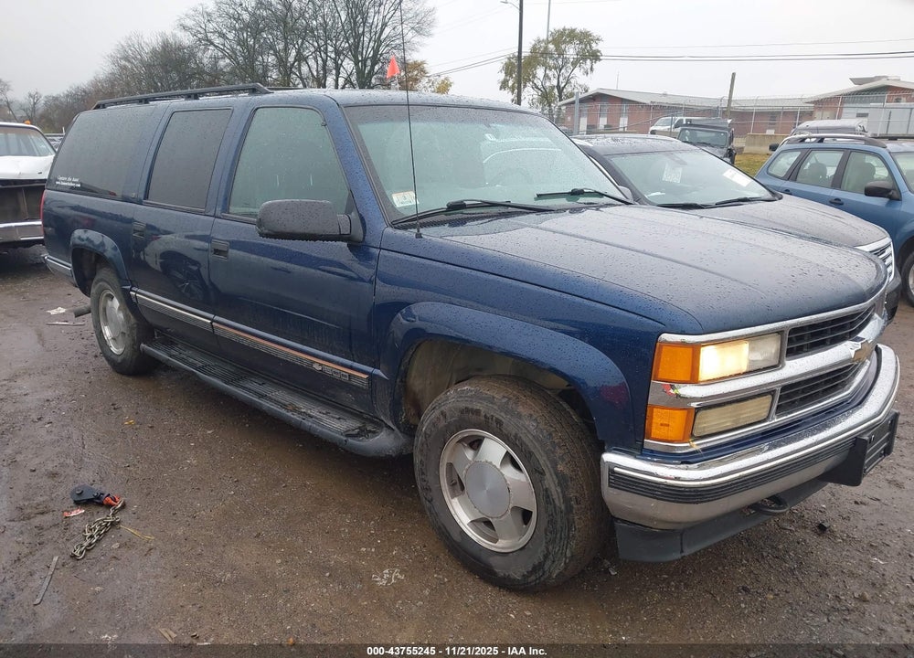 1997 CHEVROLET SUBURBAN 1500 VIN: 3GNFK16R5VG189156