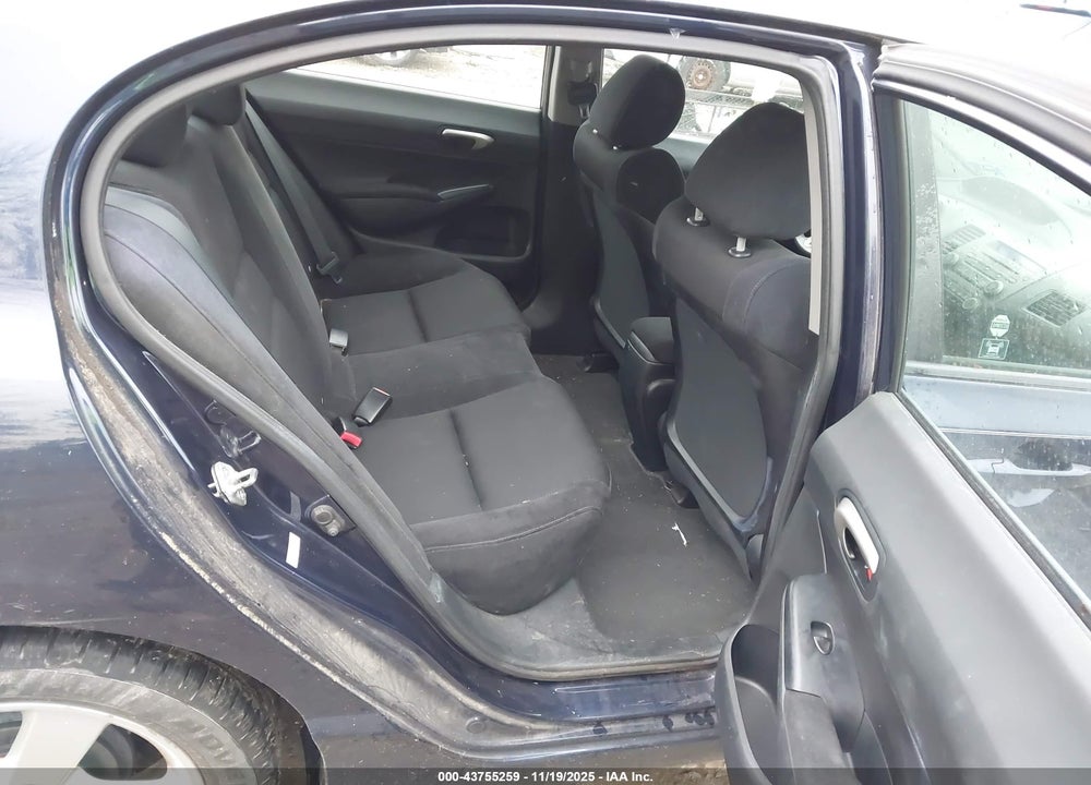 2010 HONDA CIVIC VIN: 19XFA1F68AE065261