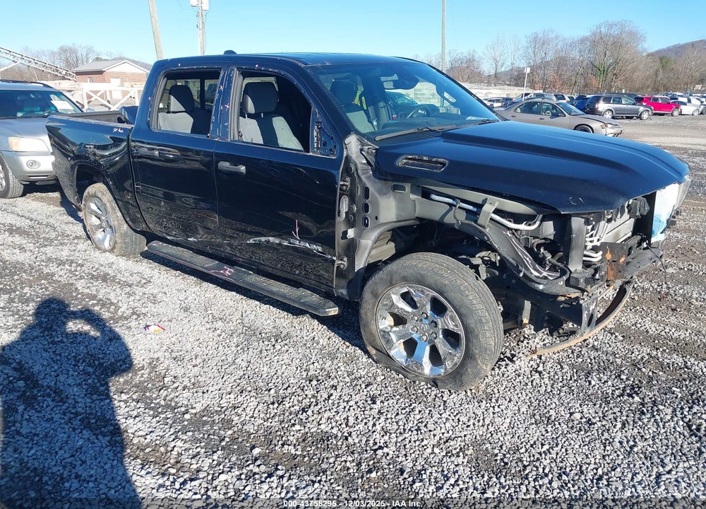 2023 RAM 1500 BIG HORN  4X4 5'7 BOX VIN: 1C6RRFFG3PN578392