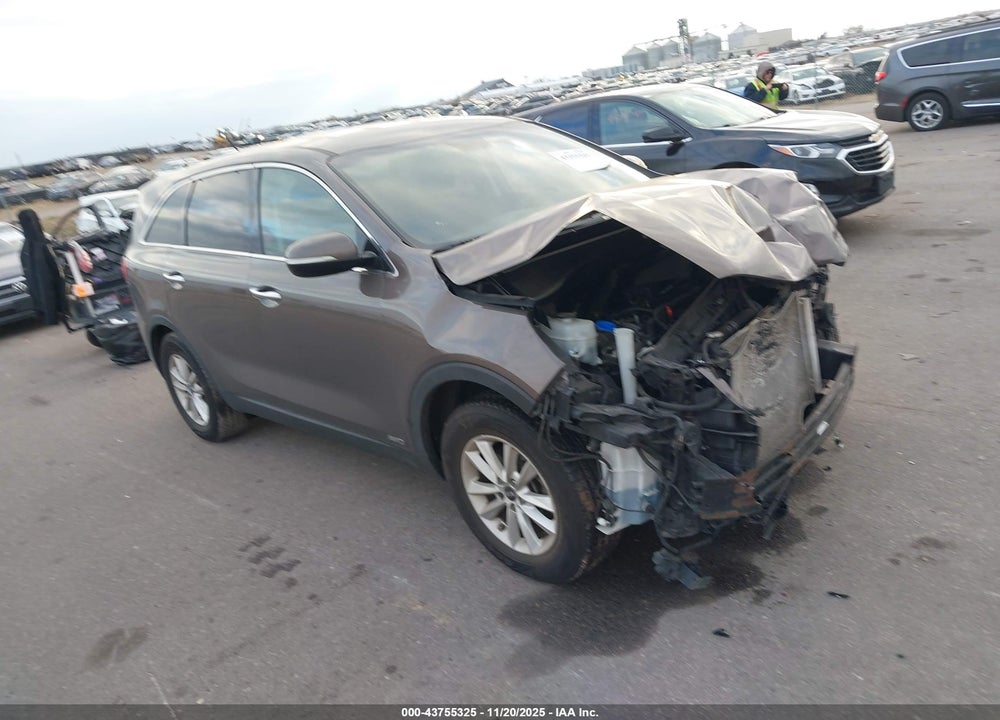 2019 KIA SORENTO 2.4L LX VIN: 5XYPGDA36KG502292