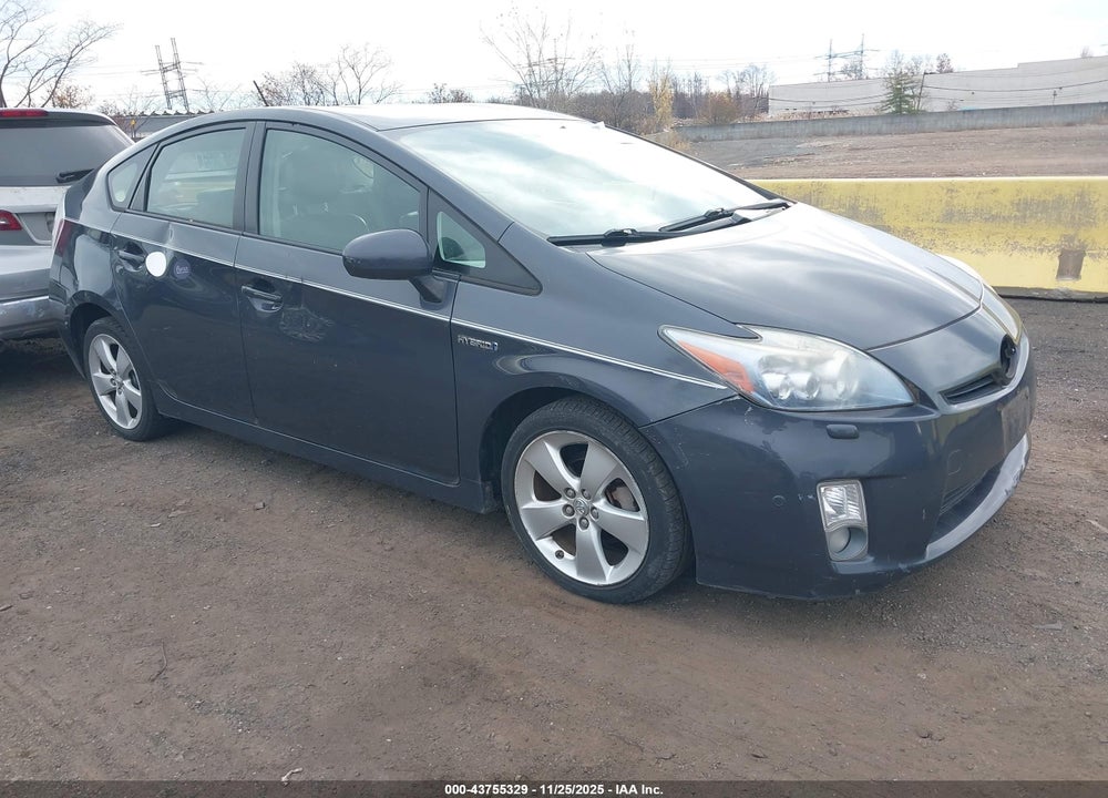 2011 TOYOTA PRIUS VIN: JTDKN3DU2B1353071