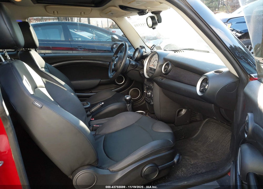 2013 MINI CLUBMAN COOPER S VIN: WMWZG3C5XDTY32510