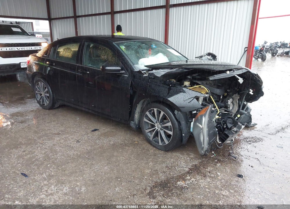 2013 CHRYSLER 200 LIMITED VIN: 1C3CCBCG8DN593452