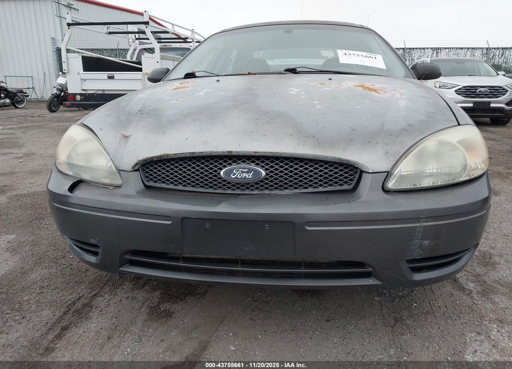 2005 FORD TAURUS SE VIN: 1FAFP53U25A271067