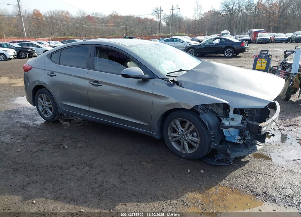 2018 HYUNDAI ELANTRA SEL VIN: 5NPD84LF3JH243601