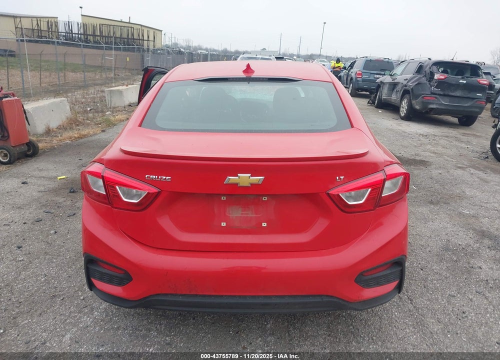 2018 CHEVROLET CRUZE LT AUTO VIN: 1G1BE5SM9J7102776