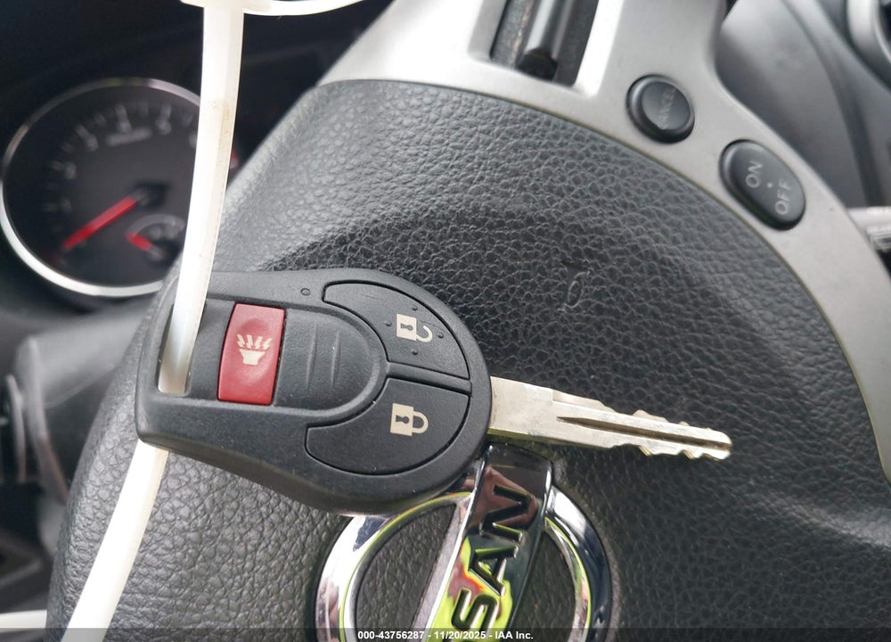 2015 NISSAN ROGUE SELECT S VIN: JN8AS5MV8FW756686