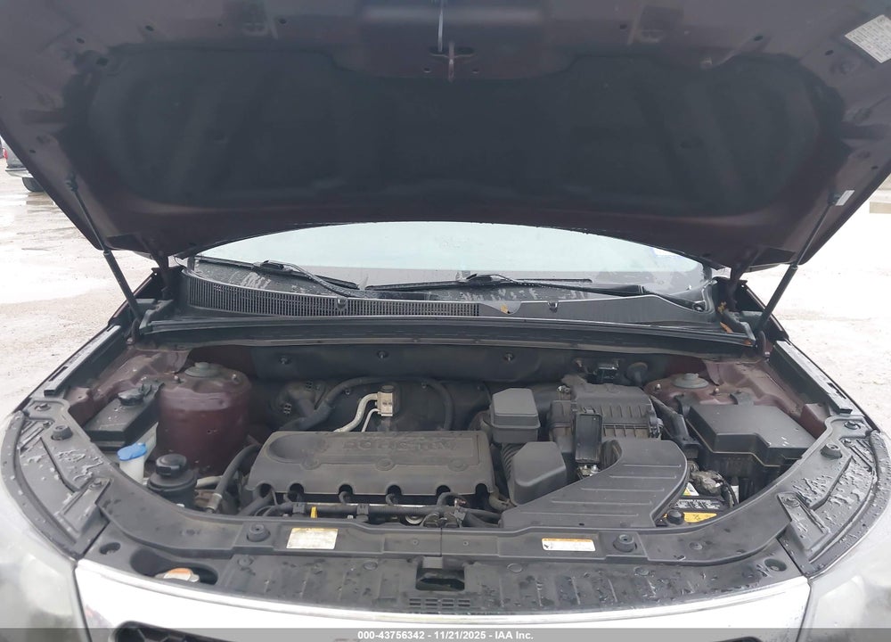 2011 KIA SORENTO VIN: 5XYKT3A13BG129257