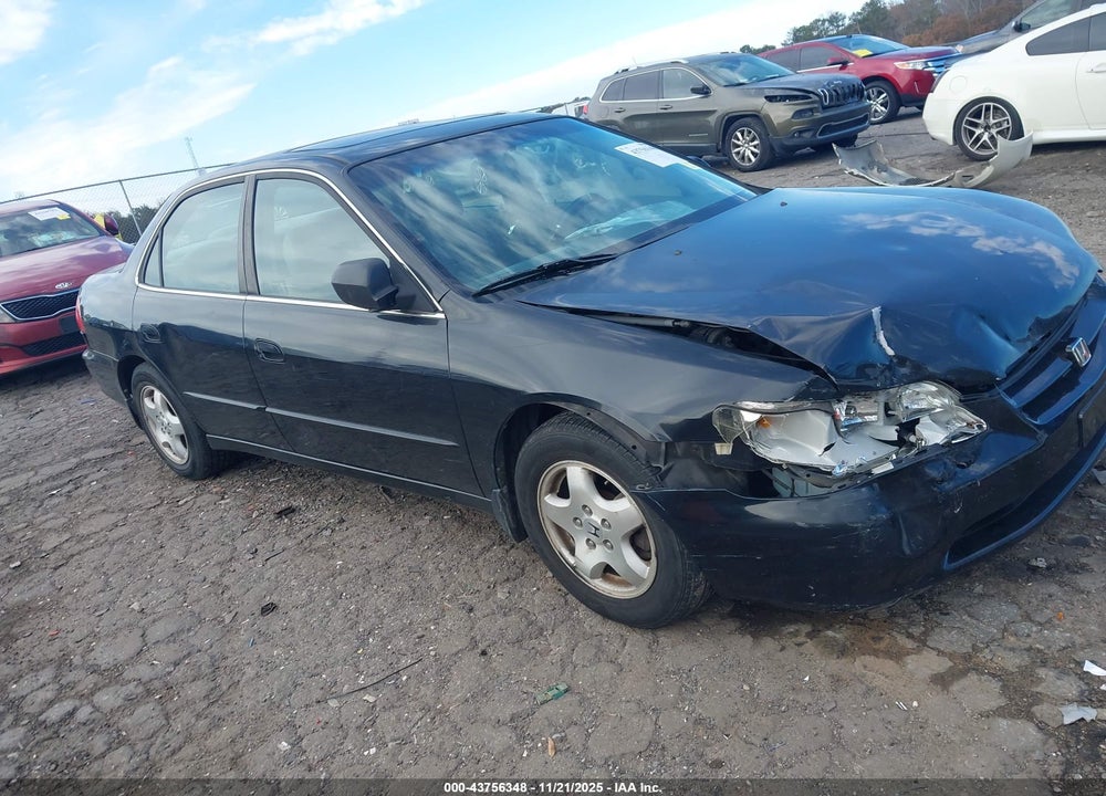 1999 HONDA ACCORD EX V6 VIN: 1HGCG1651XA024248