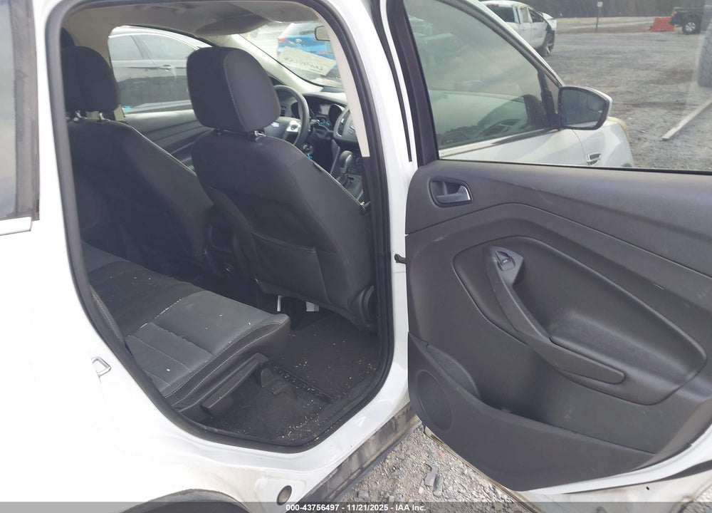 2016 FORD ESCAPE SE VIN: 1FMCU0GXXGUC50106