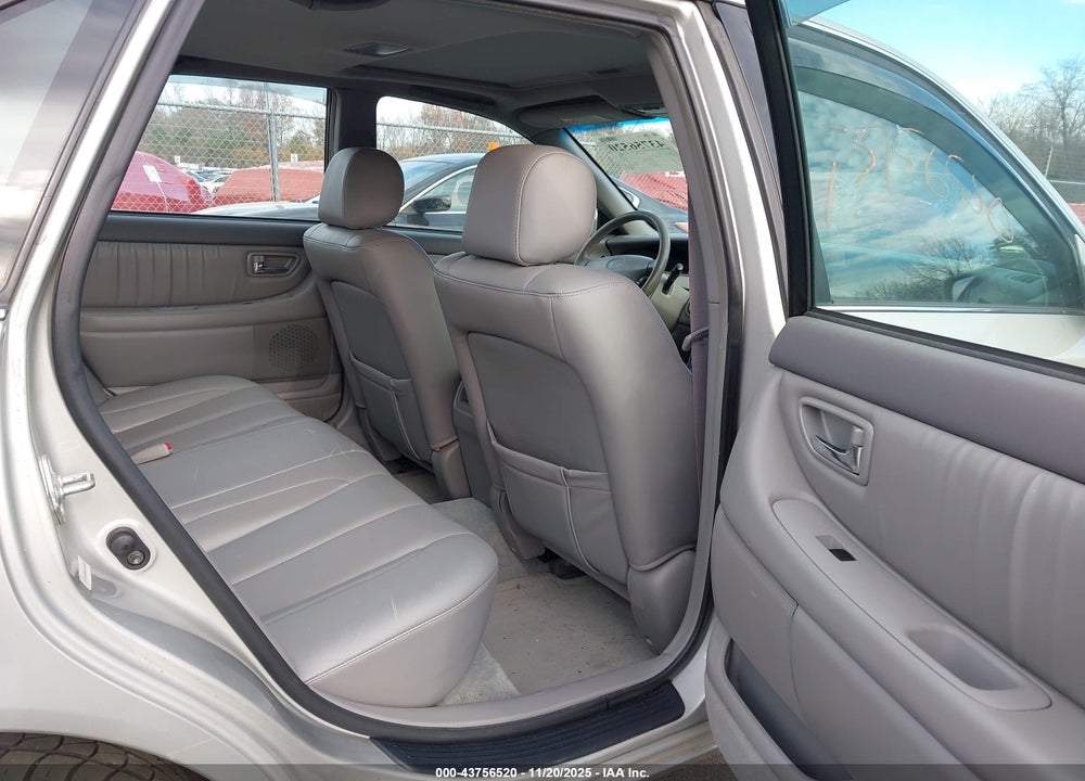 2001 TOYOTA AVALON XL VIN: 4T1BF28B51U145436
