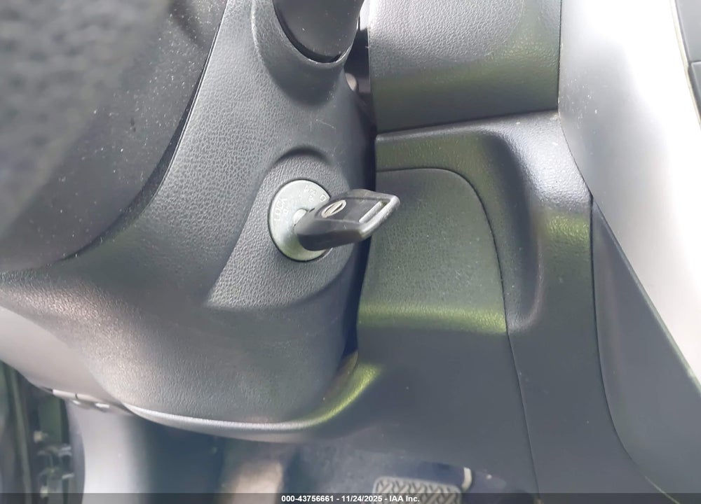2016 NISSAN VERSA 1.6 SV VIN: 3N1CN7AP0GL904045