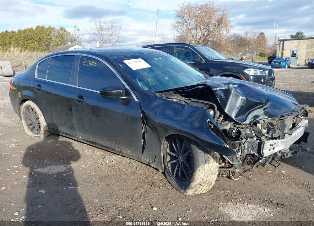 2015 INFINITI Q40 VIN: JN1CV6AR9FM522922