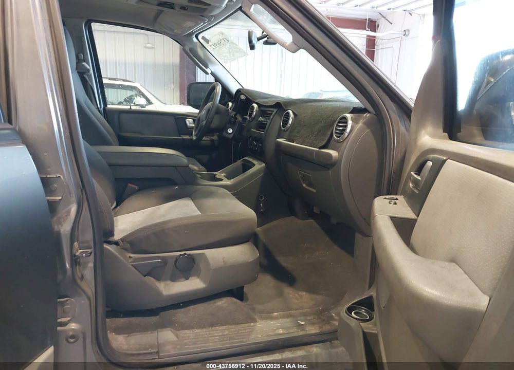 2003 FORD EXPEDITION XLT VIN: 1FMRU15W63LC51330