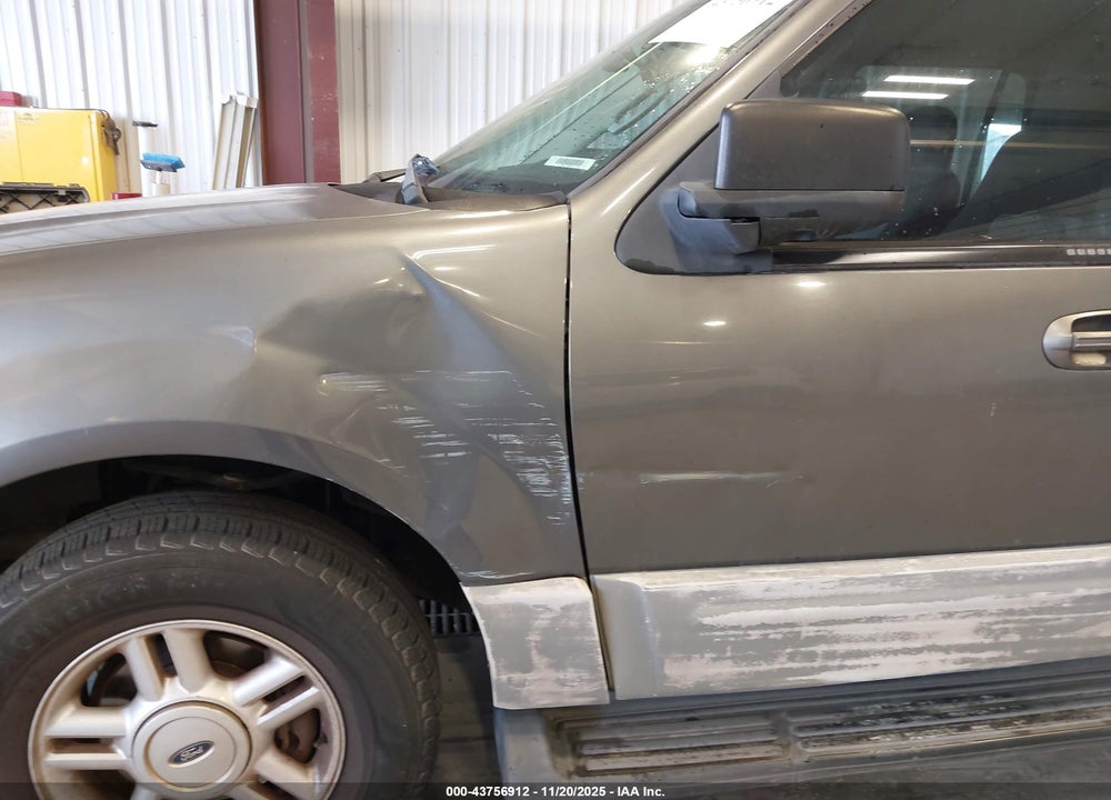 2003 FORD EXPEDITION XLT VIN: 1FMRU15W63LC51330