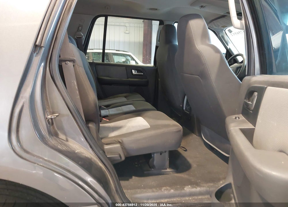 2003 FORD EXPEDITION XLT VIN: 1FMRU15W63LC51330