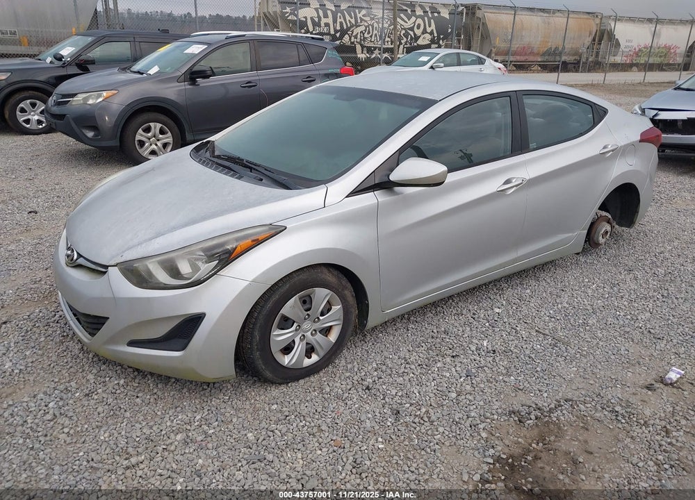 2016 HYUNDAI ELANTRA SE VIN: 5NPDH4AE8GH771752
