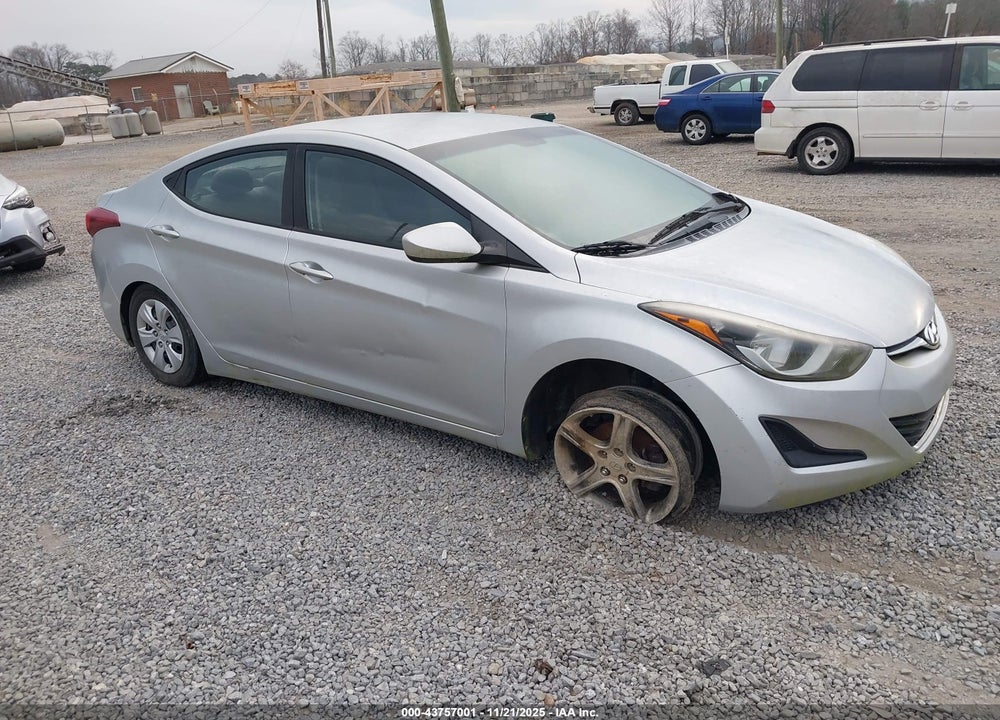 2016 HYUNDAI ELANTRA SE VIN: 5NPDH4AE8GH771752