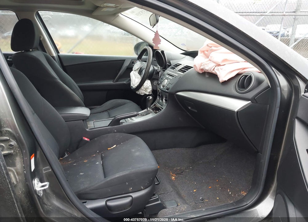 2010 MAZDA 3 I TOURING VIN: JM1BL1SF4A1333935
