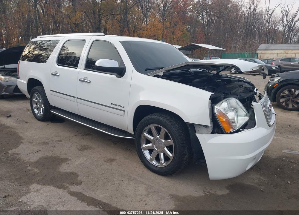 2014 GMC YUKON XL 1500 DENALI VIN: 1GKS2MEF8ER105223