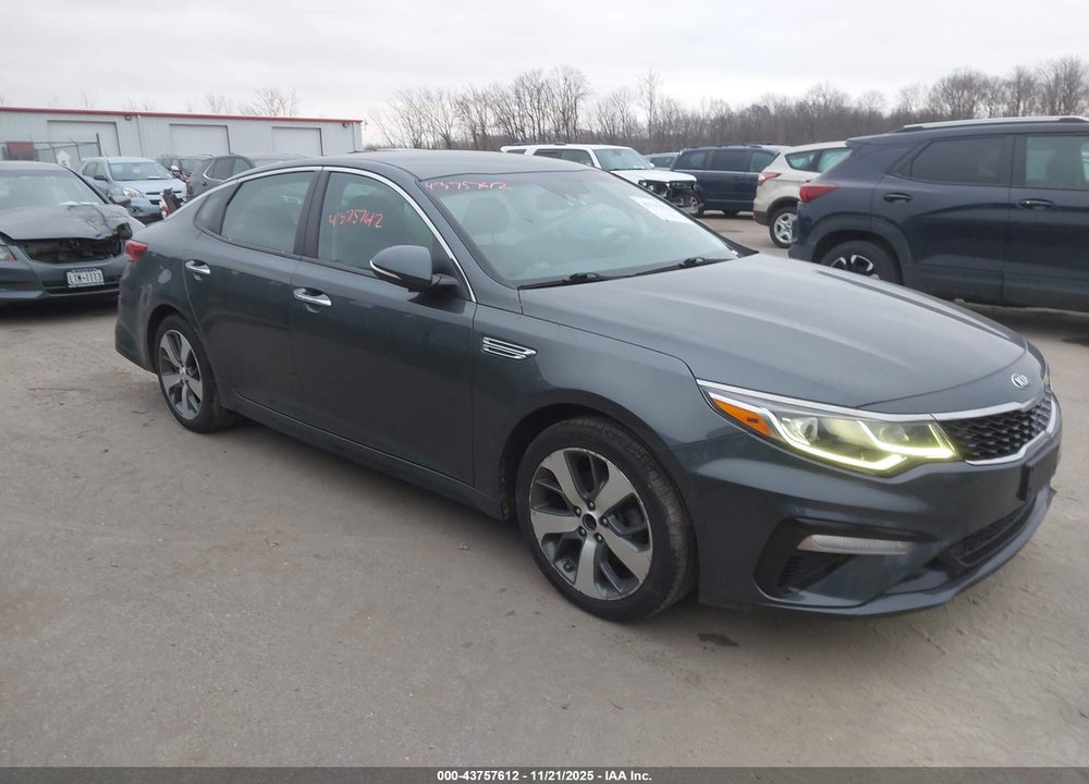 2020 KIA OPTIMA S VIN: 5XXGT4L39LG397231