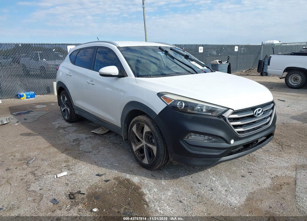 2016 HYUNDAI TUCSON SPORT VIN: KM8J33A24GU254063