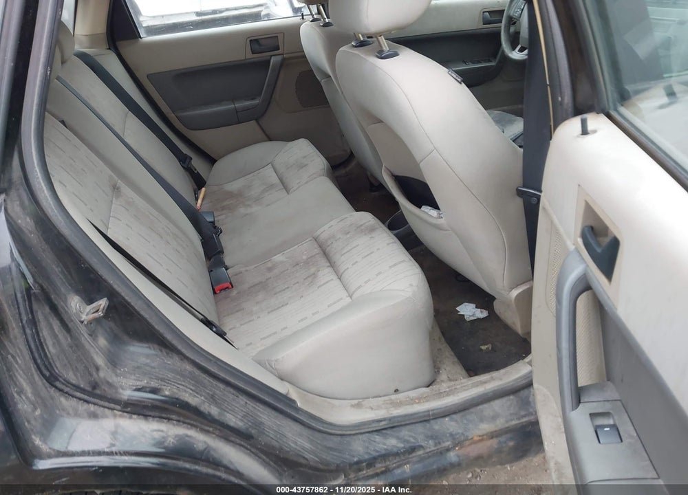 2011 FORD FOCUS SE VIN: 1FAHP3FN3BW168868