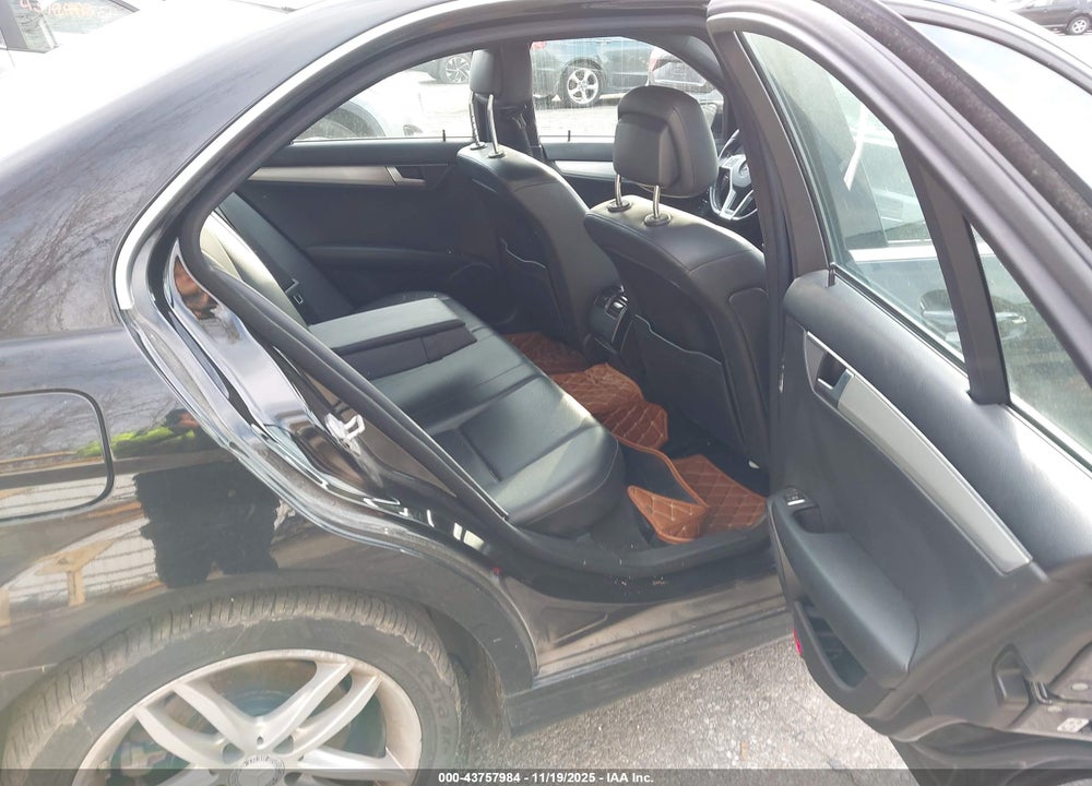 2014 MERCEDES-BENZ C 300 LUXURY 4MATIC/SPORT 4MATIC VIN: WDDGF8AB6ER319441