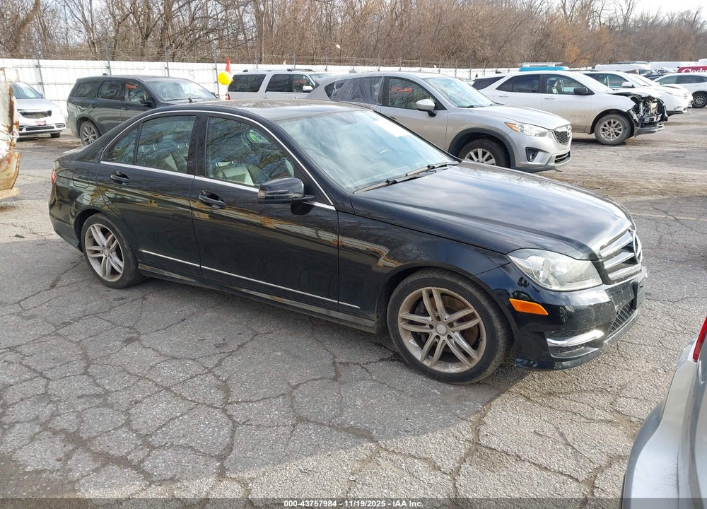 2014 MERCEDES-BENZ C 300 LUXURY 4MATIC/SPORT 4MATIC VIN: WDDGF8AB6ER319441