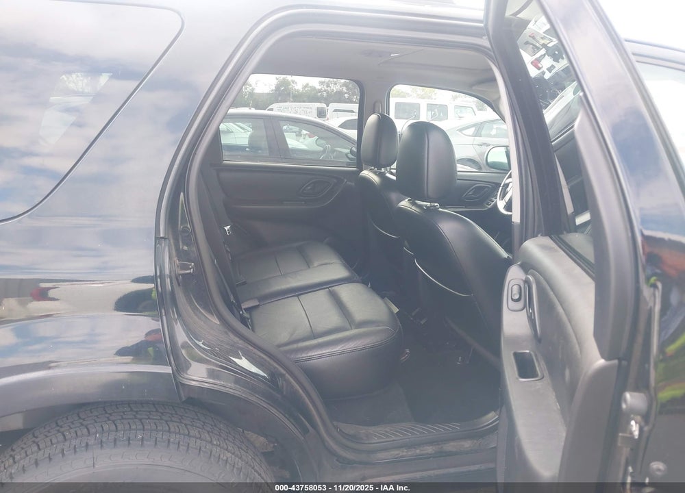 2005 FORD ESCAPE LIMITED VIN: 1FMCU04125KB11015