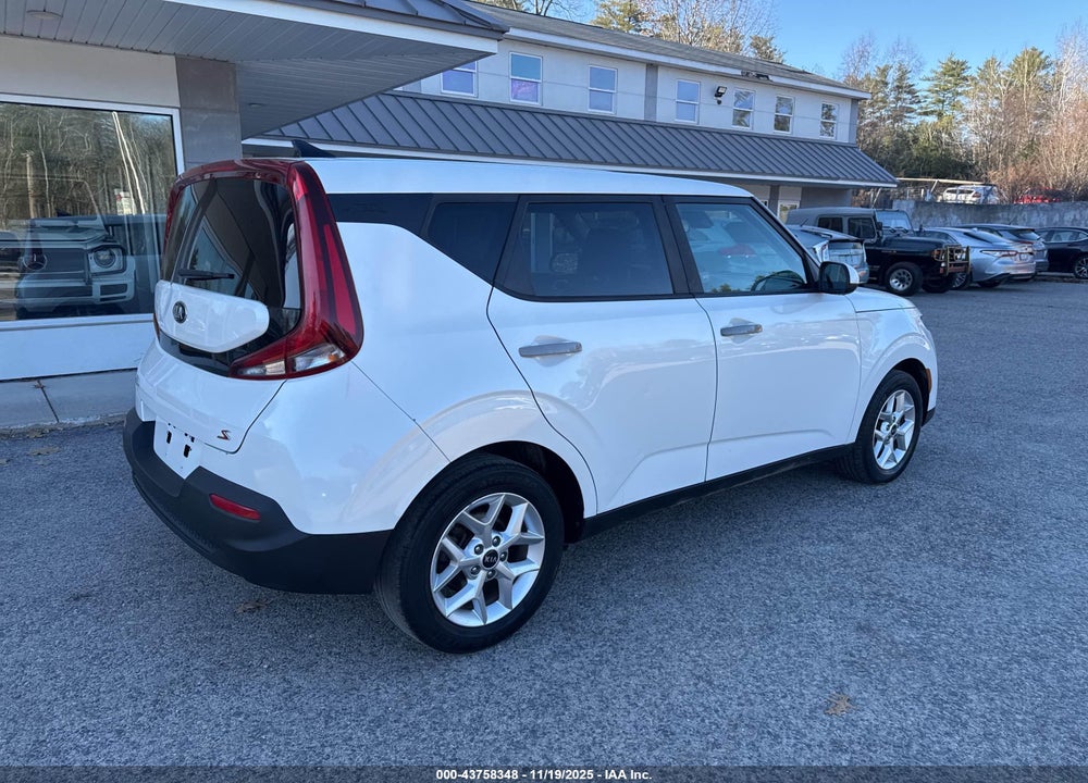 2020 KIA SOUL LX VIN: KNDJ23AU9L7701228