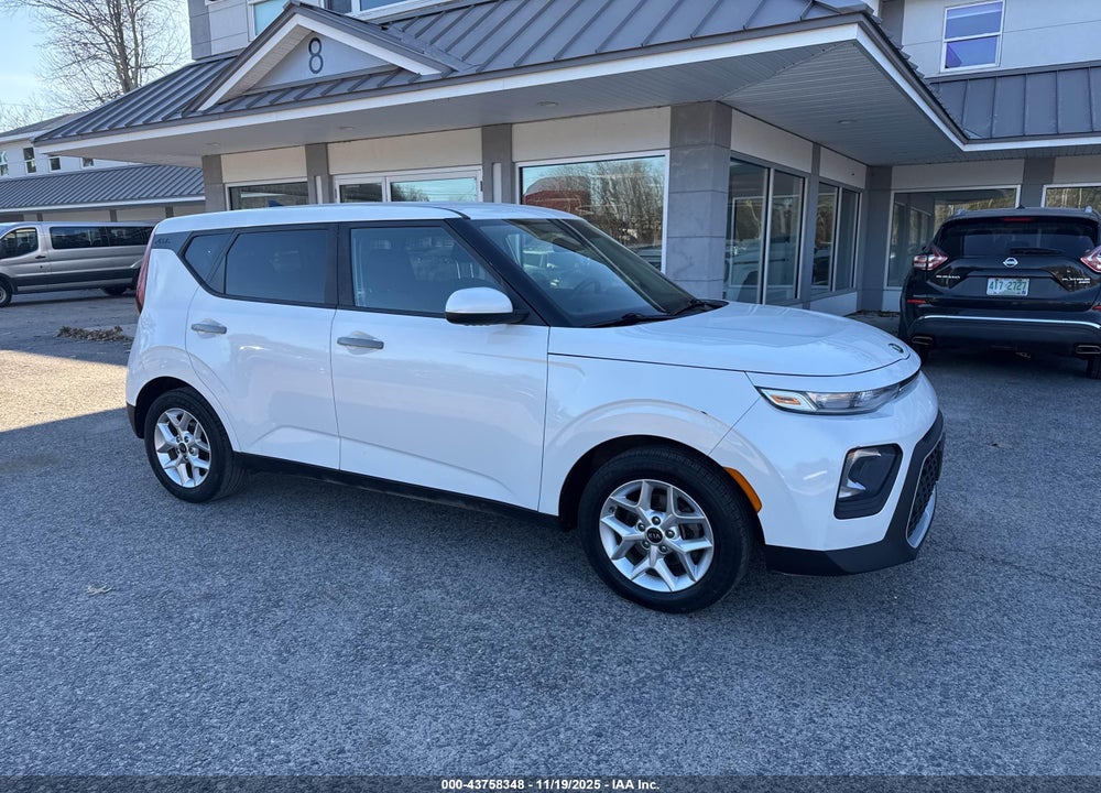 2020 KIA SOUL LX VIN: KNDJ23AU9L7701228