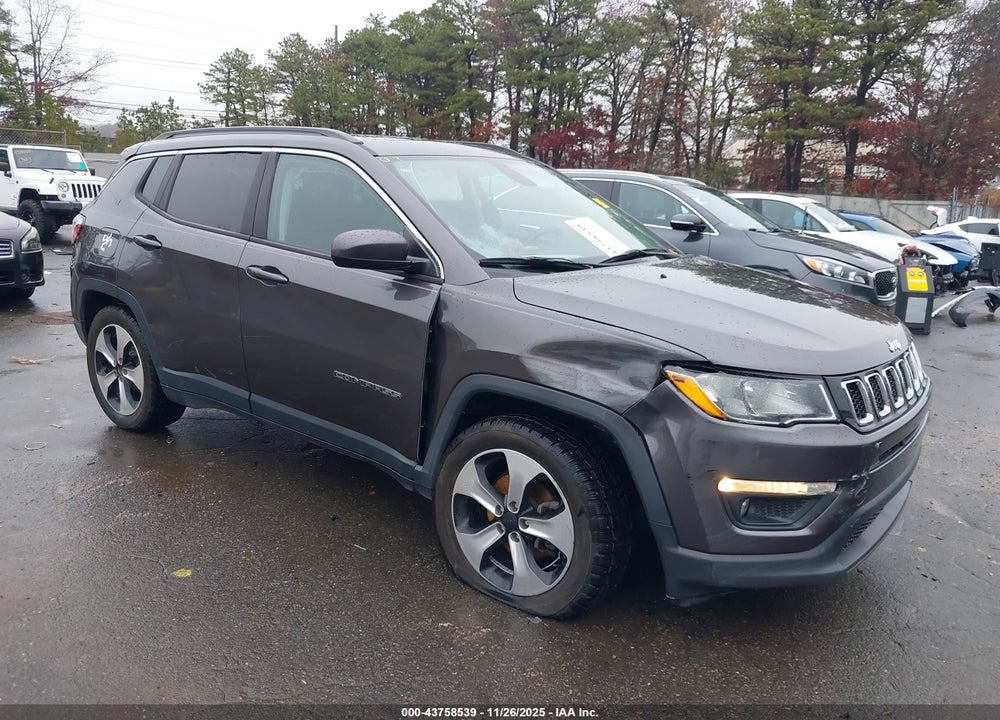 2018 JEEP COMPASS LATITUDE FWD VIN: 3C4NJCBB1JT105718