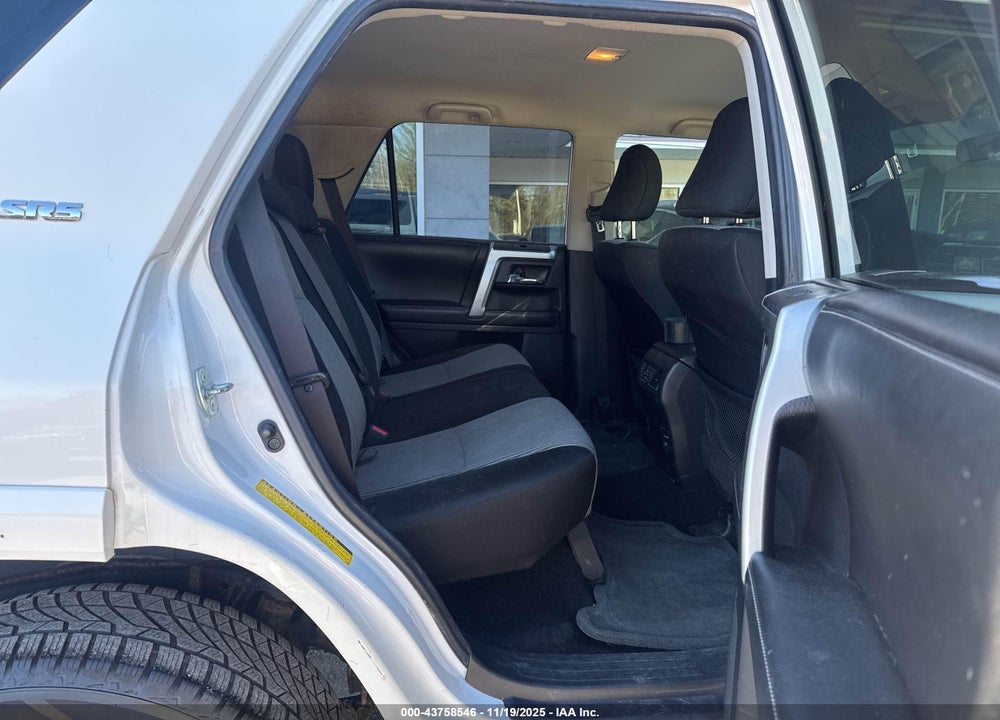 2016 TOYOTA 4RUNNER SR5 VIN: JTEBU5JR3G5305556